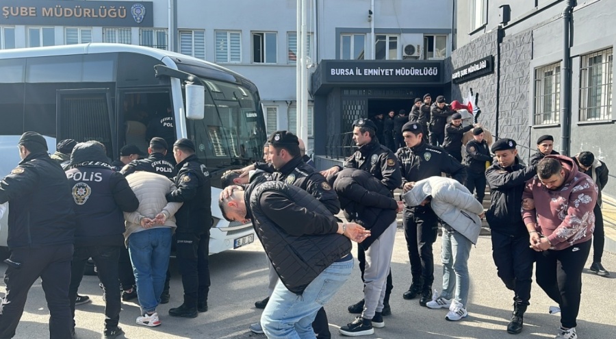 Bursa’da Fuhuş Operasyonu: 20 Kişi Gözaltında