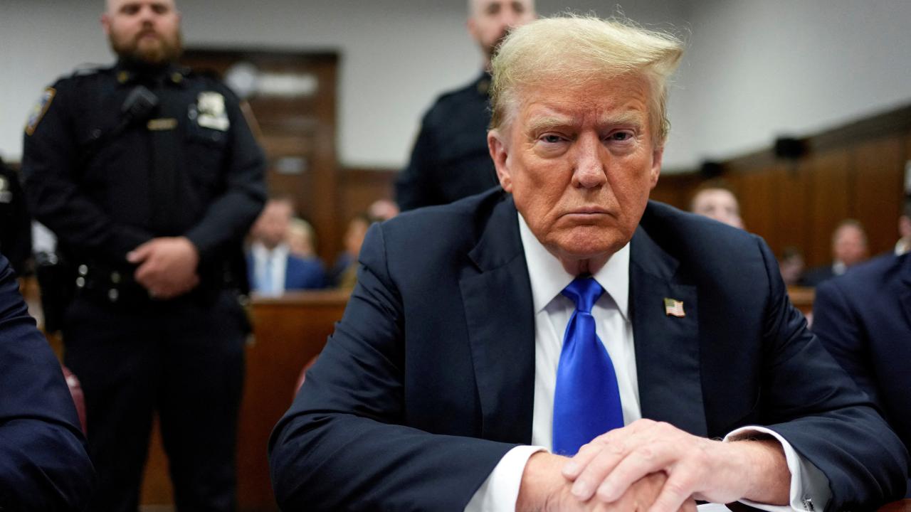 Eski ABD Başkanı Donald Trump, 34 suçtan mahkûm edilerek E. Jean Carroll’a cinsel saldırı ve iftira nedeniyle 88 milyon dolar tazminat ödemeye mahkûm oldu.